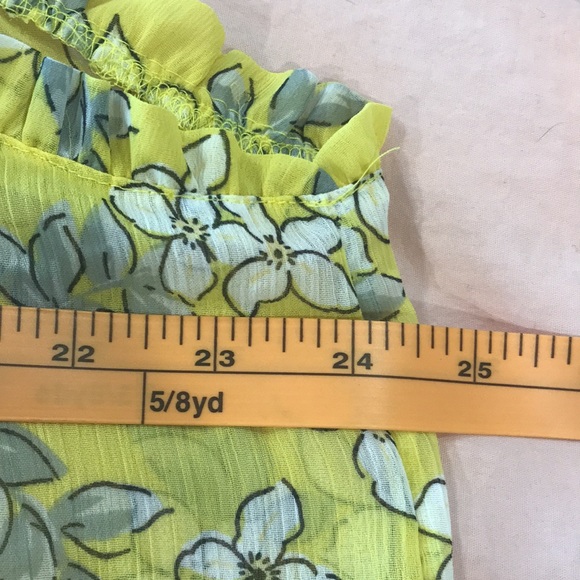 Who What Wear Sheer Floral Sleeveless Blouse - Picture 12 of 13